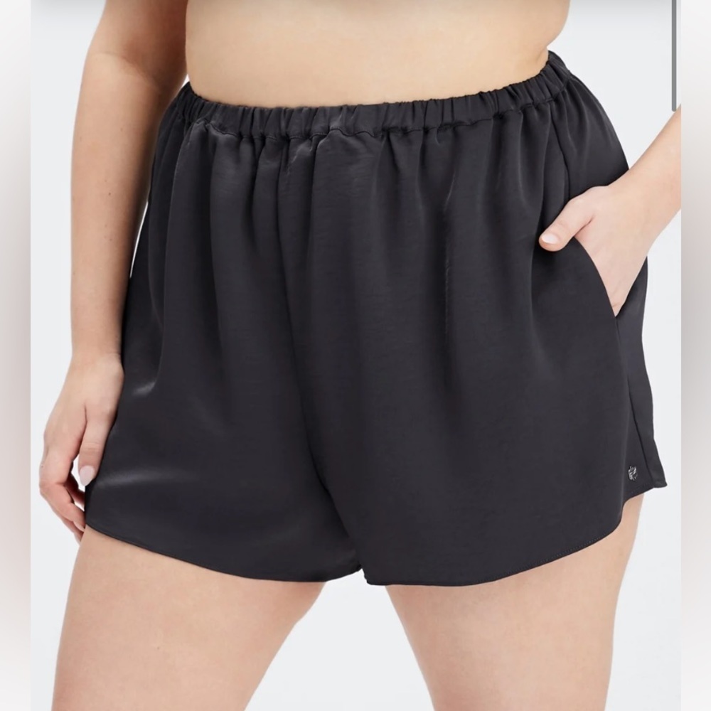 FABLETICS | EcoSatin Sleep Shorts